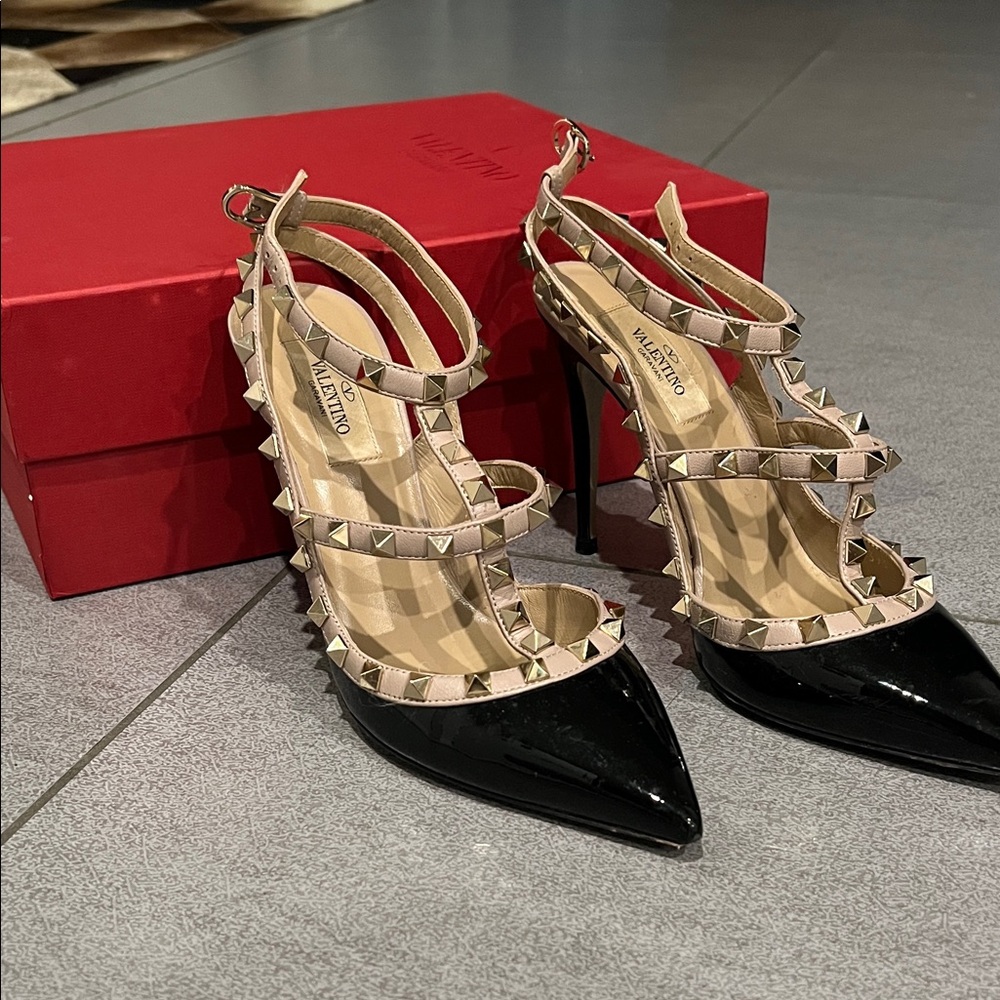 Valentino Black and Cream Rockstud Heels